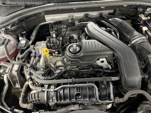 Used 2022 Volkswagen Jetta SE image 28