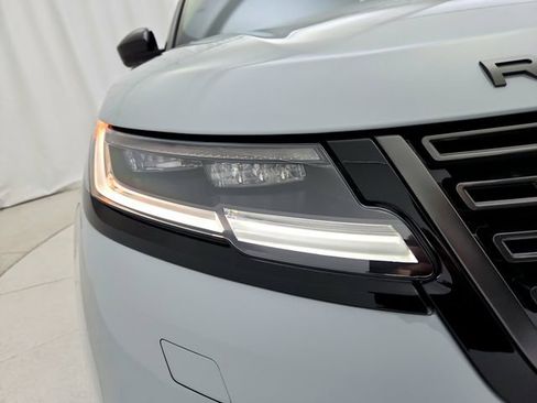 New 2026 Land Rover Range Rover Velar Dynamic SE image 33