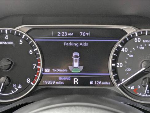 Used 2025 Nissan Pathfinder SV FWD image 28
