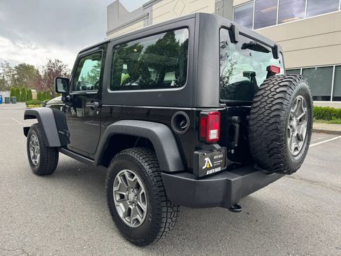Used 2014 Jeep Wrangler Rubicon AWD/4WD image 8