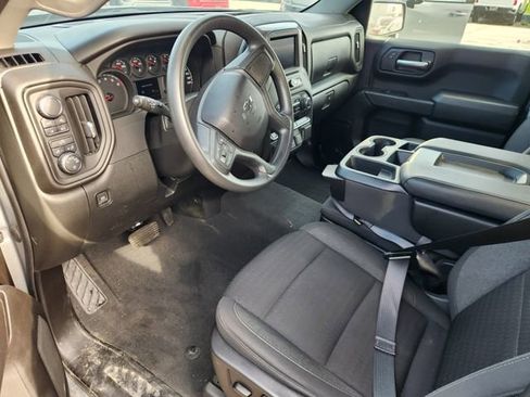 Used 2024 Chevrolet Silverado 1500 Custom w/ Rally Edition AWD/4WD image 8