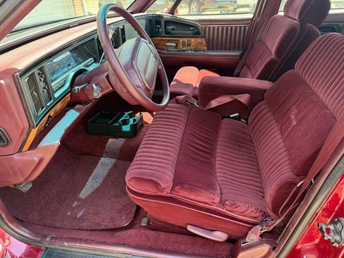 Used 1993 Buick Park Avenue FWD image 13
