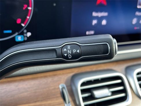 Certified 2025 Mercedes-Benz GLS 450 4MATIC image 26