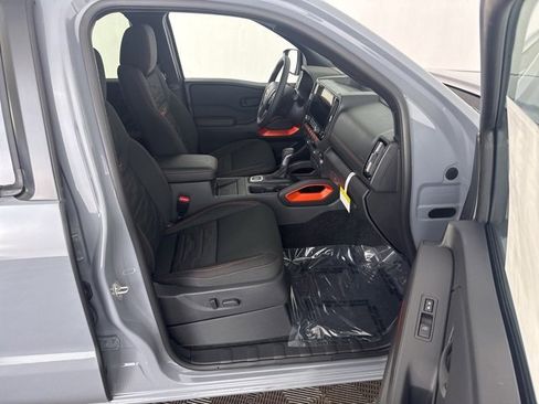 New 2026 Nissan Frontier PRO-4X w/ Pro-4x Convenience Package image 10