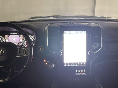 Used 2023 RAM 1500 Laramie AWD/4WD image 27