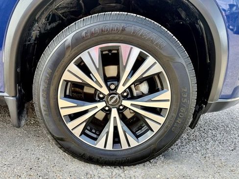 Certified 2023 Nissan Rogue SV image 32