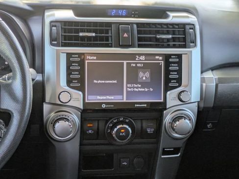 Used 2020 Toyota 4Runner 4WD image 16