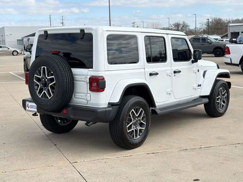 New 2026 Jeep Wrangler Sahara image 9