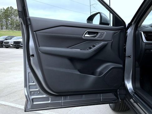 New 2026 Nissan Rogue Platinum AWD/4WD image 9