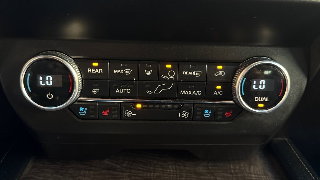 Used 2021 Ford Expedition Max Limited AWD/4WD image 34
