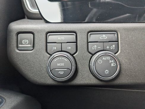 Certified 2024 Chevrolet Silverado 1500 LT image 24