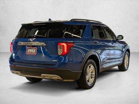 Used 2020 Ford Explorer XLT w/ Equipment Group 202A AWD/4WD image 5