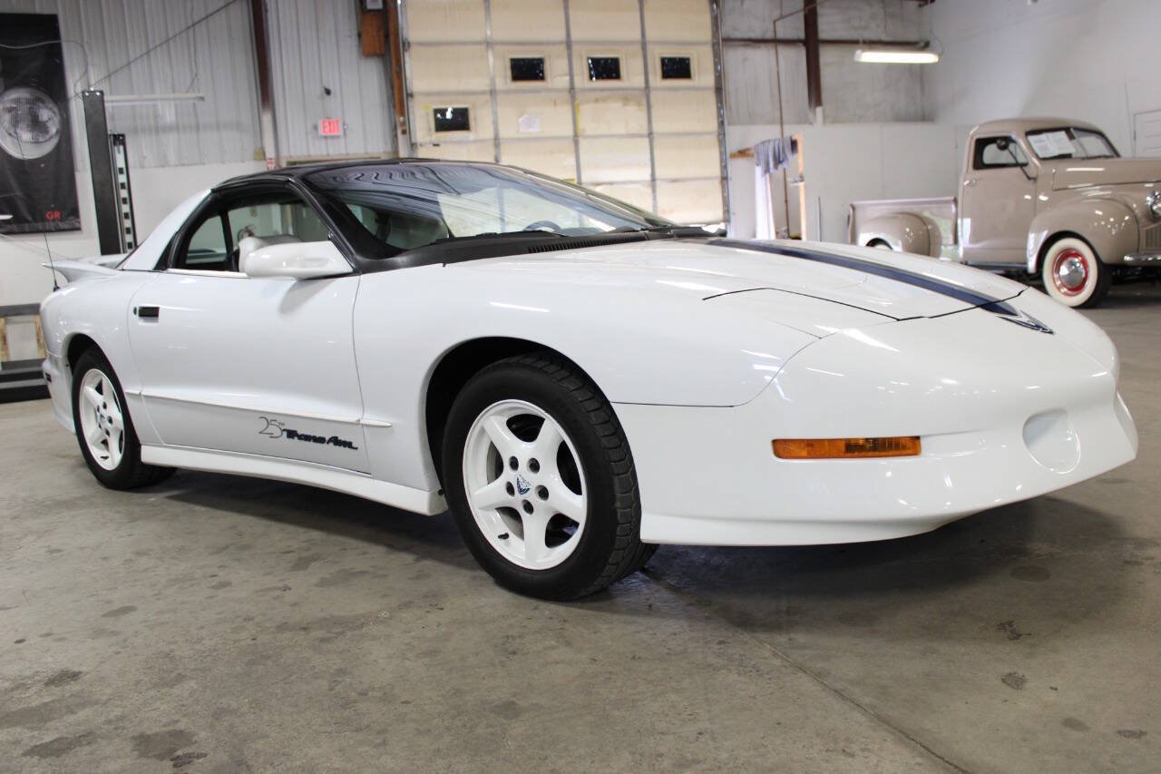 Used 1994 Pontiac Firebird Coupe RWD image 8