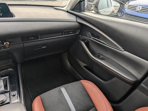 Certified 2025 MAZDA CX-30 Carbon image 19