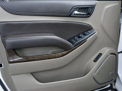 Used 2020 Chevrolet Suburban LT w/ Max Trailering Package image 25