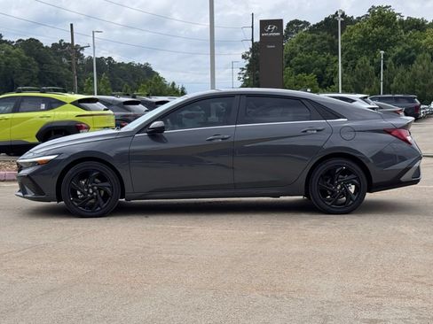New 2026 Hyundai Elantra SEL Sport Premium FWD image 11