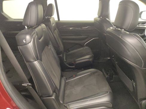 Used 2022 Jeep Grand Cherokee L Laredo image 19