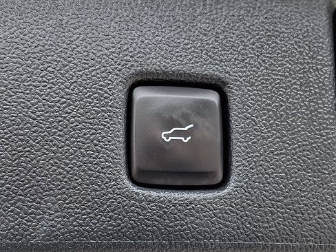 Certified 2023 Ford Escape Active AWD/4WD image 30