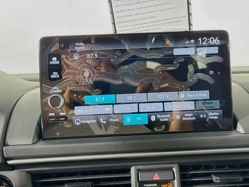 New 2025 Honda Pilot Touring image 17