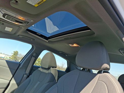 New 2026 Hyundai Elantra SEL Sport Premium w/ Cargo Package FWD image 10
