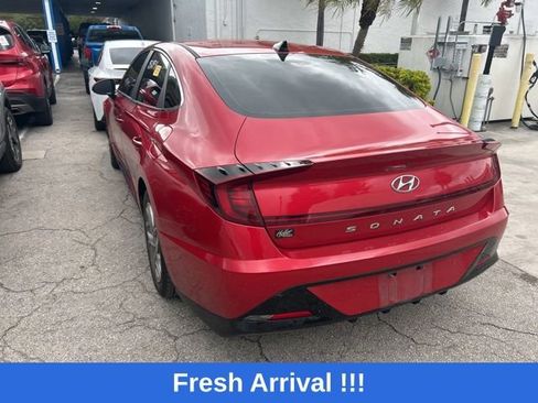Used 2021 Hyundai Sonata SEL w/ Preferred Accessory Package FWD image 11