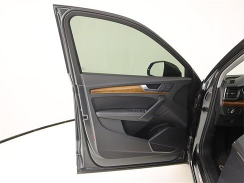 Certified 2022 Audi Q5 2.0T Premium Plus image 10