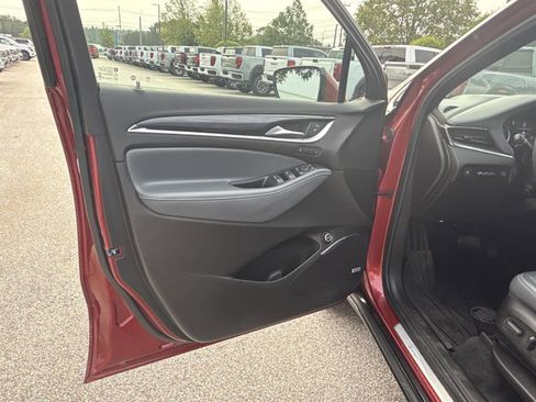 Used 2022 Buick Enclave Premium w/ Experience Buick Package image 10