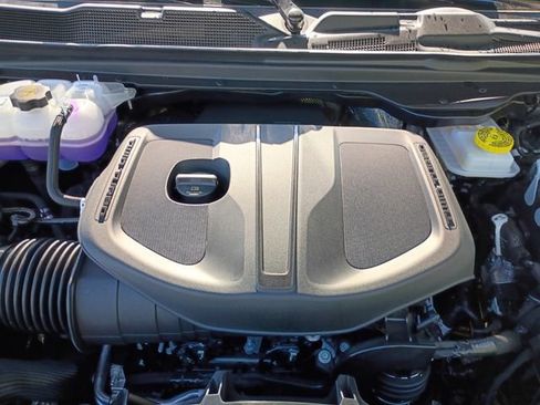New 2026 RAM 1500 4x4 Crew Cab image 22
