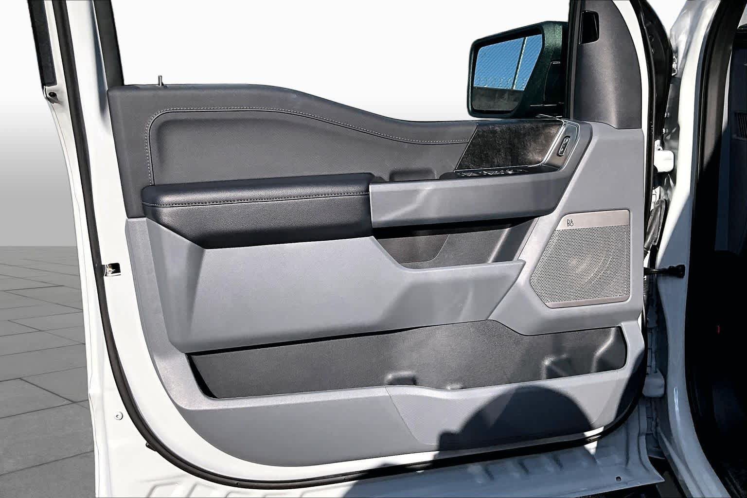 Used 2024 Ford F150 Lightning Flash AWD/4WD image 21