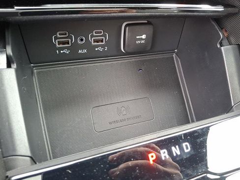 New 2025 Jeep Grand Cherokee Altitude image 21