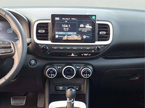 New 2026 Hyundai Venue SEL FWD image 10