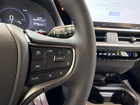 Used 2026 Lexus UX 300h AWD w/ Accessory Package (Z1) image 28