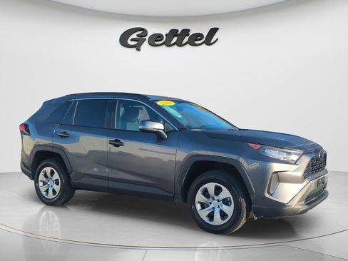 Used 2021 Toyota RAV4 LE image 10