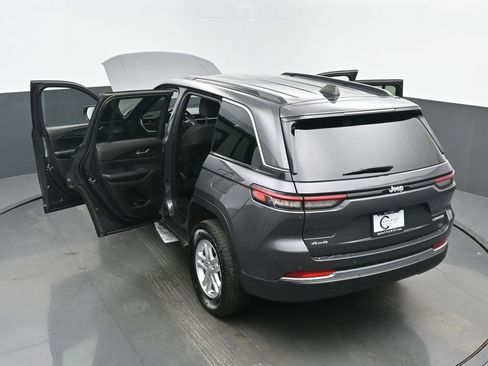 Used 2024 Jeep Grand Cherokee Laredo image 64