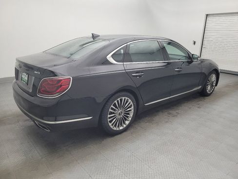Used 2020 Kia K900 Luxury image 10