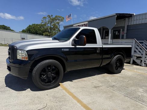 Used 2004 Ford F250 XLT RWD image 3
