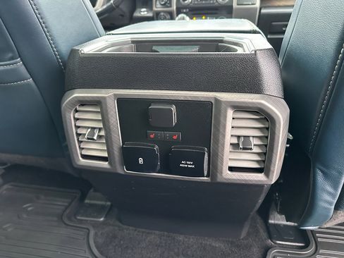 Used 2018 Ford F150 Limited image 14
