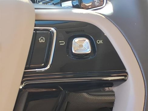 Certified 2020 Lincoln Corsair Reserve w/ Elements Package image 11