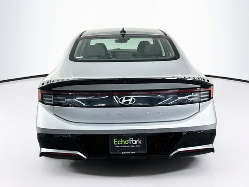 Used 2025 Hyundai Sonata SEL FWD image 7