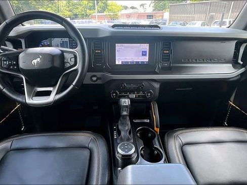 Used 2023 Ford Bronco Badlands AWD/4WD image 6