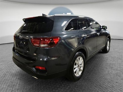 Used 2019 Kia Sorento LX w/ Option Group 020 image 3