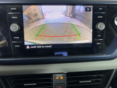 Used 2022 Volkswagen Taos SE FWD image 20