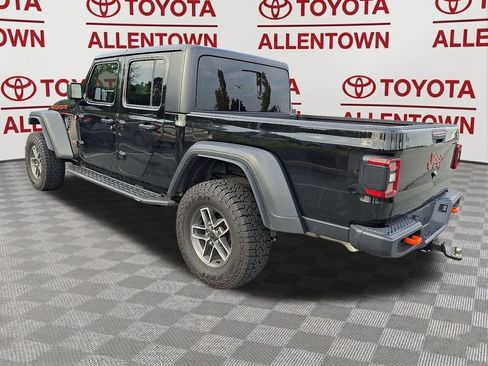 Used 2025 Jeep Gladiator Mojave w/ Convenience Group AWD/4WD image 6
