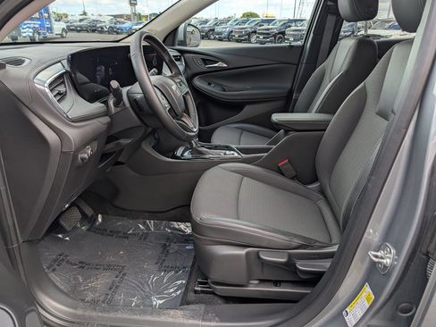 Used 2025 Buick Encore GX Preferred FWD image 13
