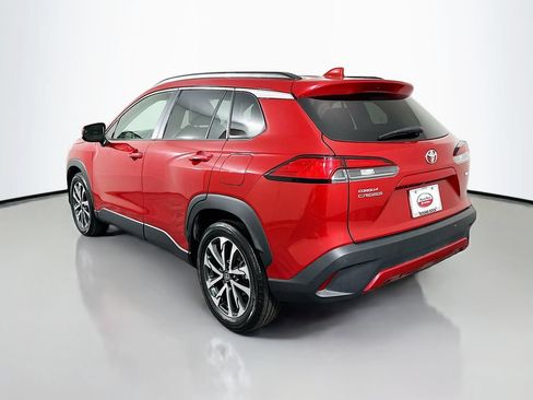 Used 2023 Toyota Corolla Cross XLE FWD image 7