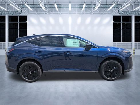 New 2025 Nissan Murano SV image 2