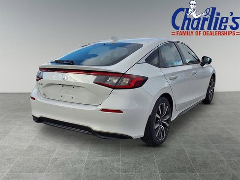 Used 2022 Honda Civic EX-L image 4