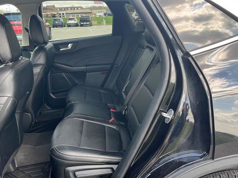 Used 2022 Ford Escape Titanium FWD image 23