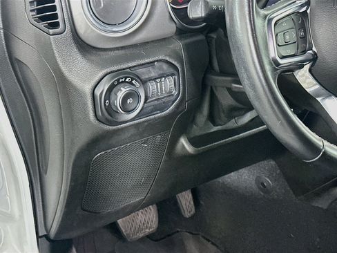 Used 2021 Jeep Wrangler Unlimited Sahara AWD/4WD image 16