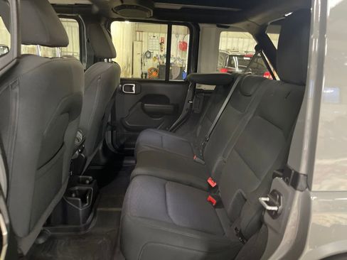 Certified 2021 Jeep Wrangler Unlimited Sport image 25
